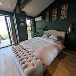 Alojamento de Acomodação e Pequeno-almoço Bed And Breakfast, De Heidedijk 3*